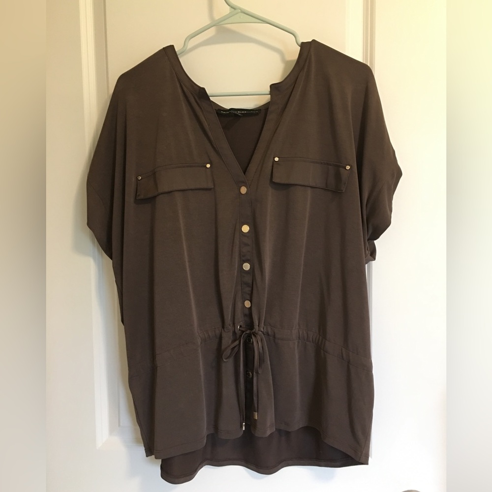 White house black market  stretchy shirt